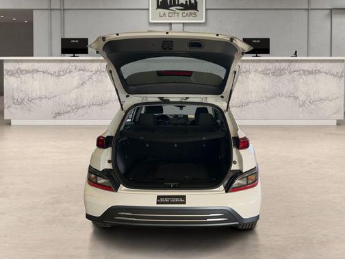 2022 Hyundai KONA EV SEL