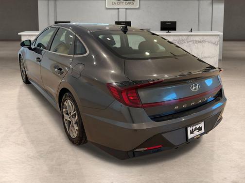2022 Hyundai SONATA SEL