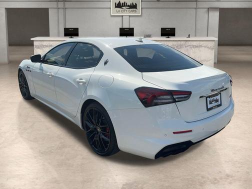 2022 Maserati Ghibli Modena