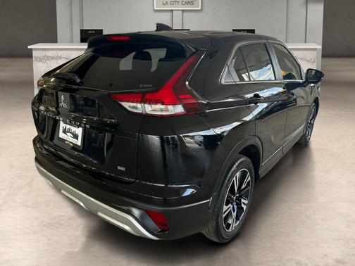 Labrador Black Pearl 2025 Mitsubishi Eclipse Cross SE