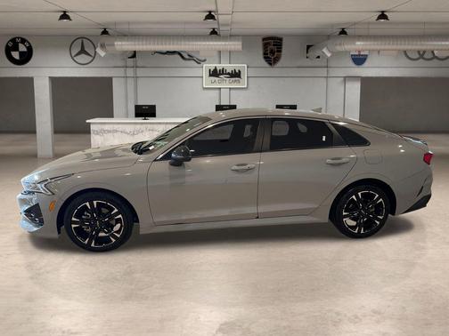 2023 Kia K5 GT-Line