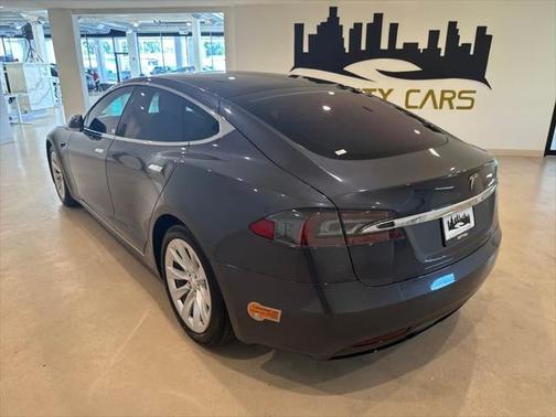 2020 Tesla Model S Long Range