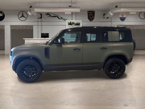 2023 Land Rover Defender 110 S