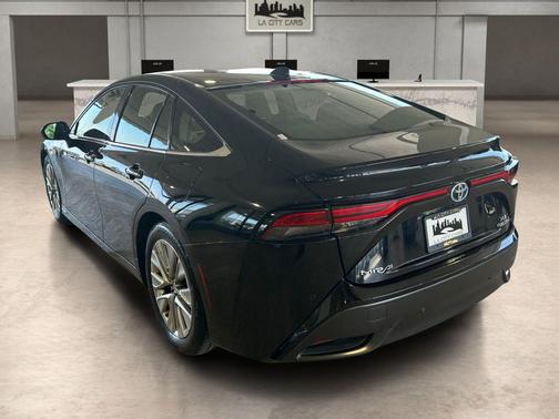 Black 2021 Toyota Mirai Base