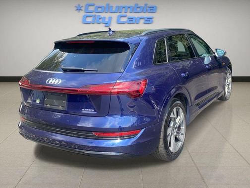 2021 Audi e-tron Premium