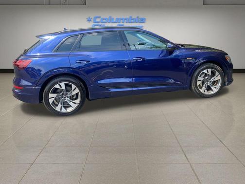 2021 Audi e-tron Premium