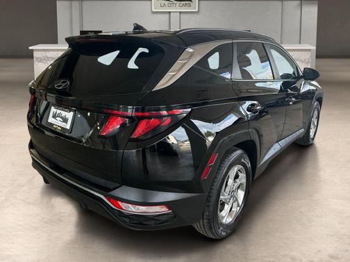 Black Pearl 2024 Hyundai TUCSON SEL