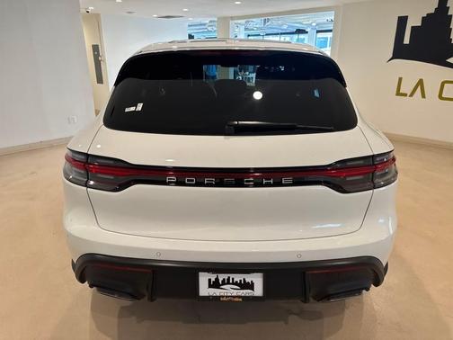 2025 Porsche Macan