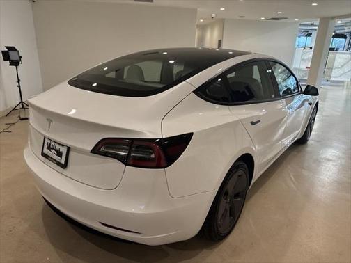 2022 Tesla Model 3 Standard Range