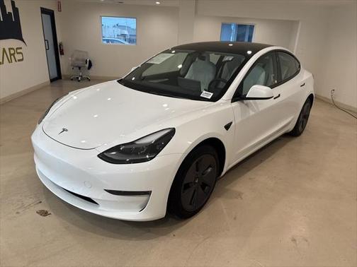 2022 Tesla Model 3 Standard Range