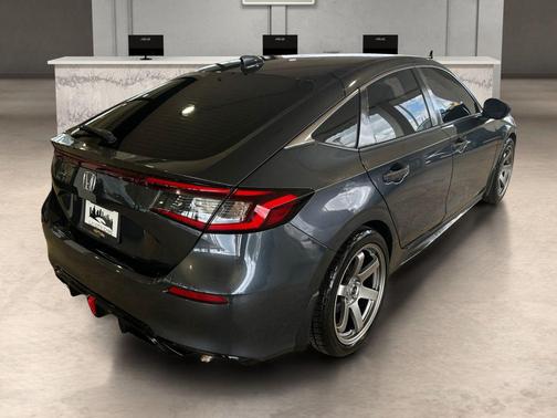 Gray 2022 Honda Civic EX-L