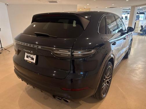 2021 Porsche Cayenne S