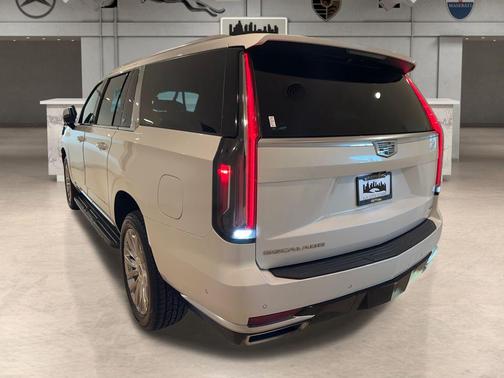 2021 Cadillac Escalade ESV Premium Luxury