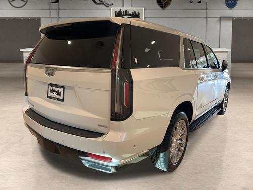 2021 Cadillac Escalade ESV Premium Luxury