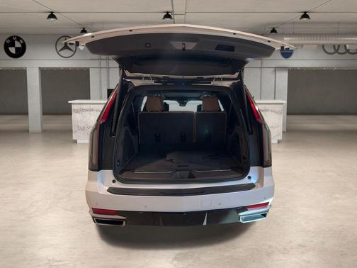 2021 Cadillac Escalade ESV Premium Luxury