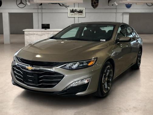 Mineral Gray Metallic 2022 Chevrolet Malibu FWD LT