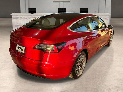 2020 Tesla Model 3 Standard Range Plus