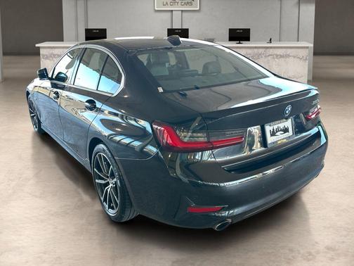Black Sapphire Metallic 2022 BMW 330e Base
