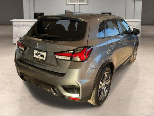 2024 Mitsubishi Outlander Sport SE