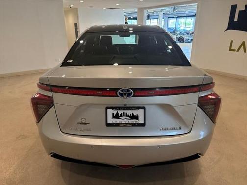 2018 Toyota Mirai Base
