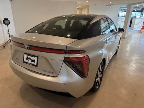 2018 Toyota Mirai Base