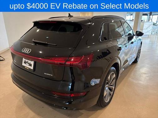 2021 Audi e-tron Premium Plus