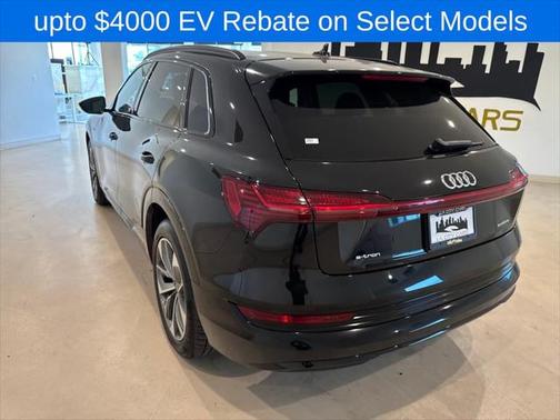 2021 Audi e-tron Premium Plus