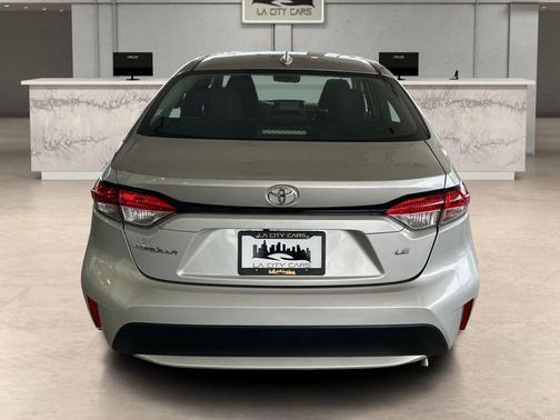 Classic Silver Metallic 2022 Toyota Corolla LE