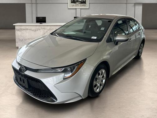 Classic Silver Metallic 2022 Toyota Corolla LE