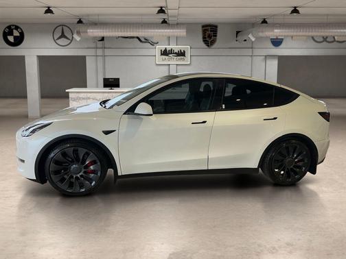 2020 Tesla Model Y Performance Dual Motor All-Wheel Drive