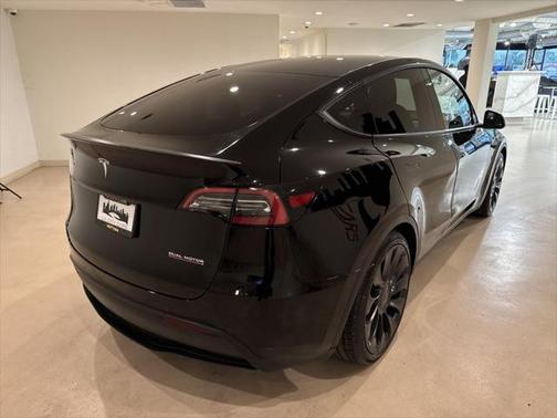 2022 Tesla Model Y Performance Dual Motor All-Wheel Drive