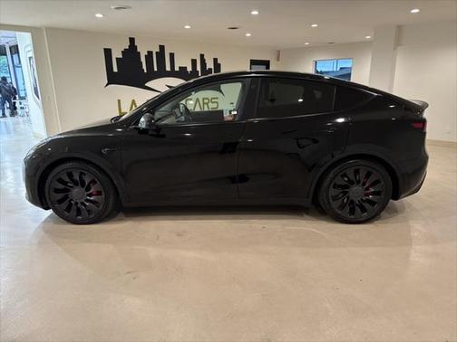2022 Tesla Model Y Performance Dual Motor All-Wheel Drive