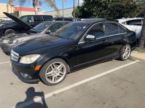 Black 2009 Mercedes-Benz C-Class Luxury
