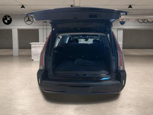 2020 Cadillac Escalade ESV Luxury