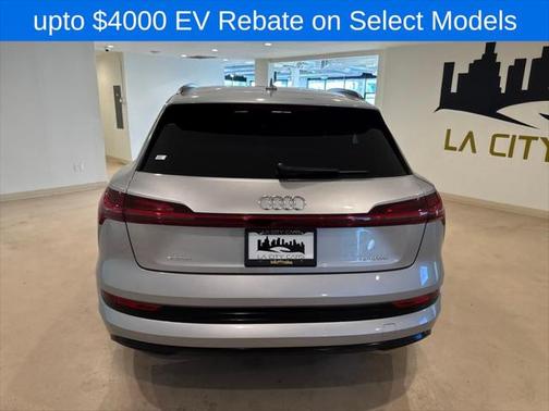 2021 Audi e-tron Premium Plus