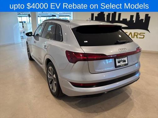 2021 Audi e-tron Premium Plus