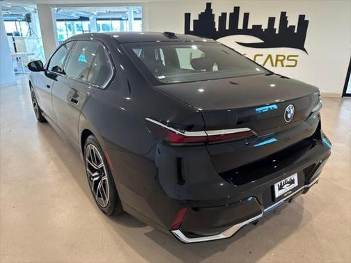 2024 BMW 740 i