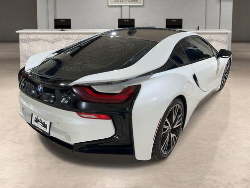 2015 BMW i8 Base