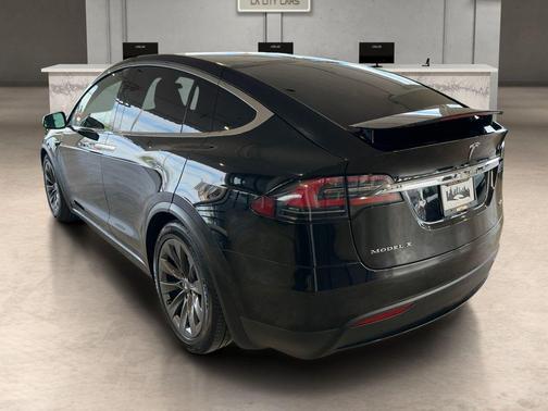 2017 Tesla Model X 