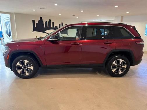 2023 Jeep Grand Cherokee 4xe Base