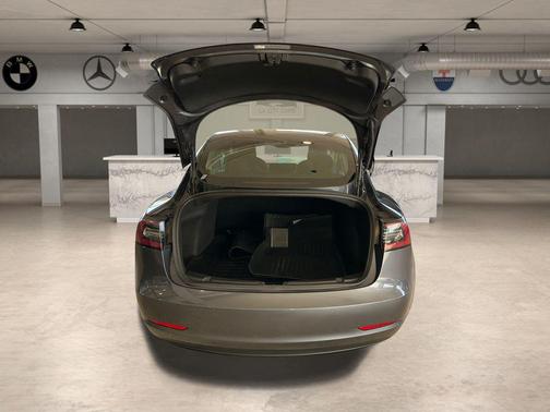 2020 Tesla Model 3 Standard Range