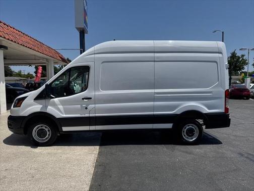 2022 Ford Transit-250 Base