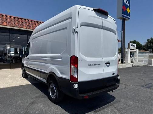 2022 Ford Transit-250 Base