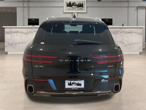 2025 Genesis GV70 2.5T AWD