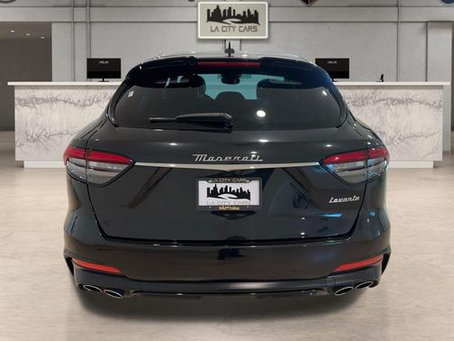 2022 Maserati Levante Modena