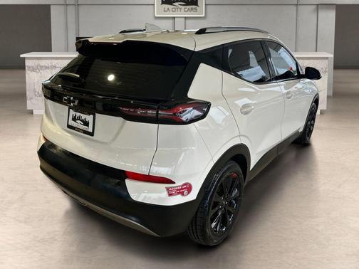 Summit White 2023 Chevrolet Bolt EUV FWD LT