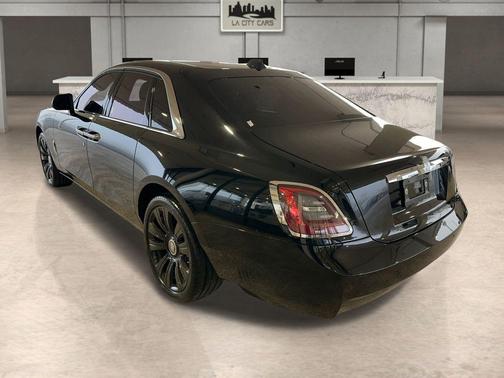 2023 Rolls-Royce Ghost 