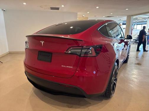 2022 Tesla Model Y Performance Dual Motor All-Wheel Drive