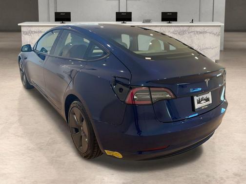 2022 Tesla Model 3 Standard Range