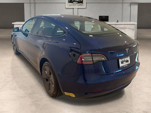 2022 Tesla Model 3 Standard Range